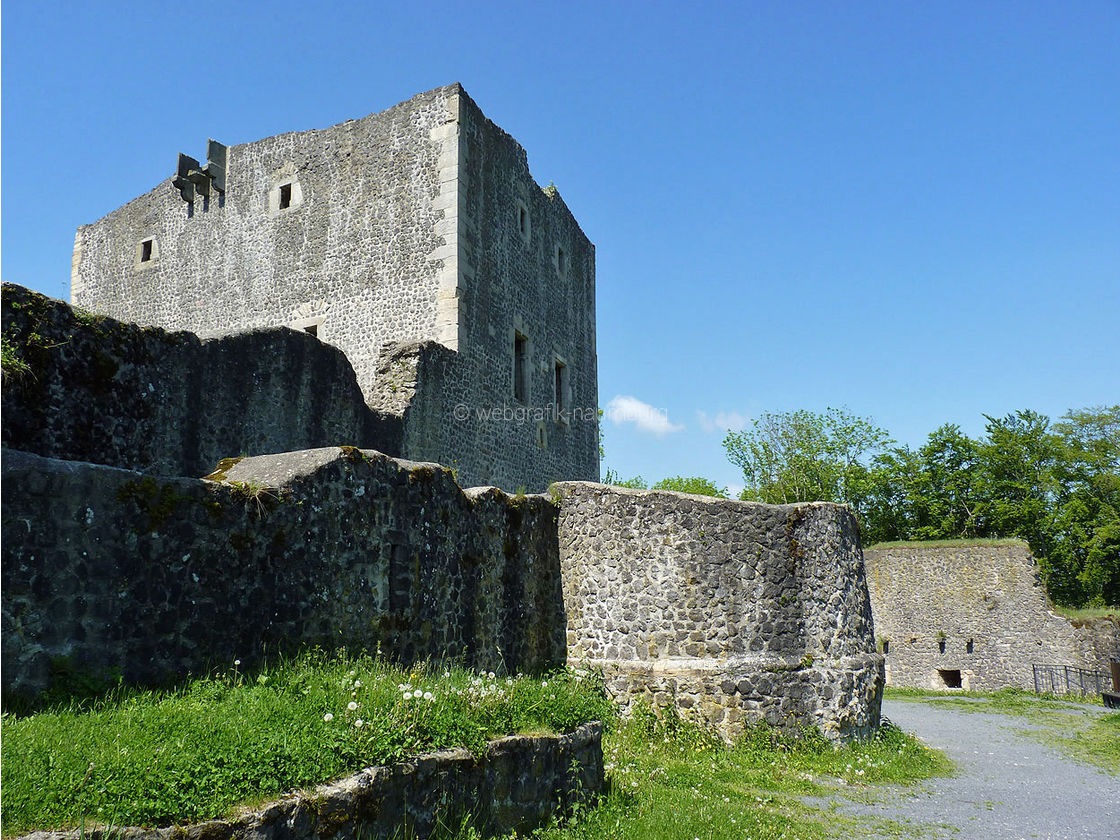 Die Weidelsburg bei Naumburg (Foto: Karl-Franz Thiede)